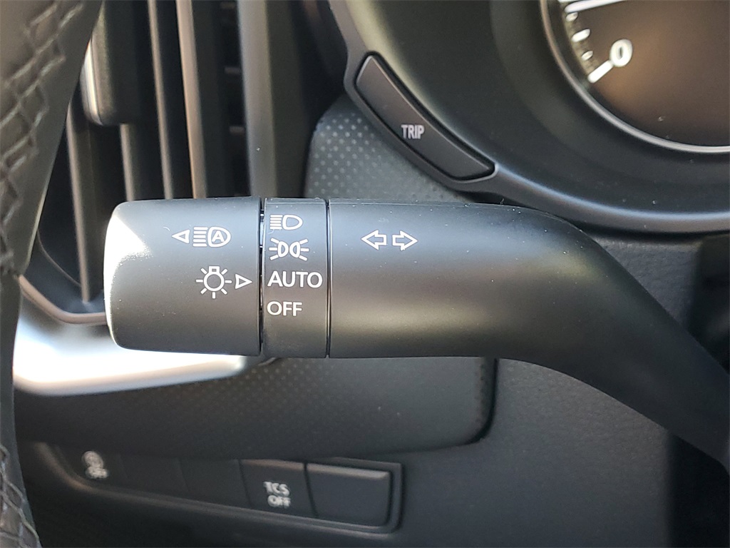 2025 Mazda CX-50 2.5 Select photo 17