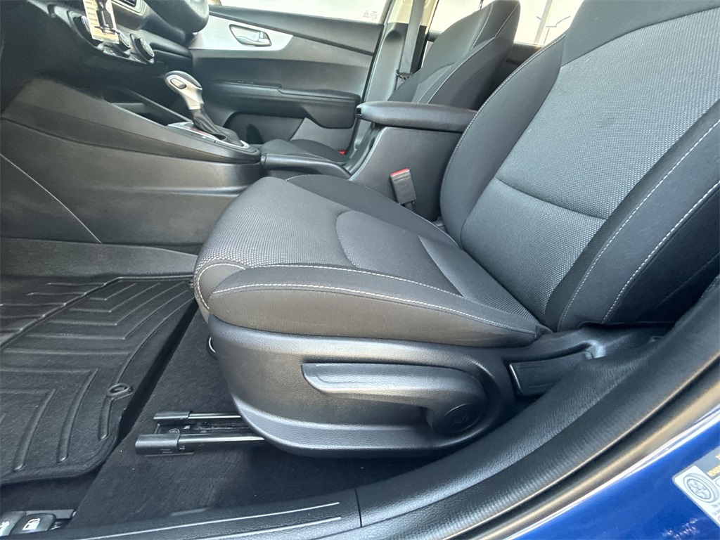 2023 Kia Forte LXS photo 14