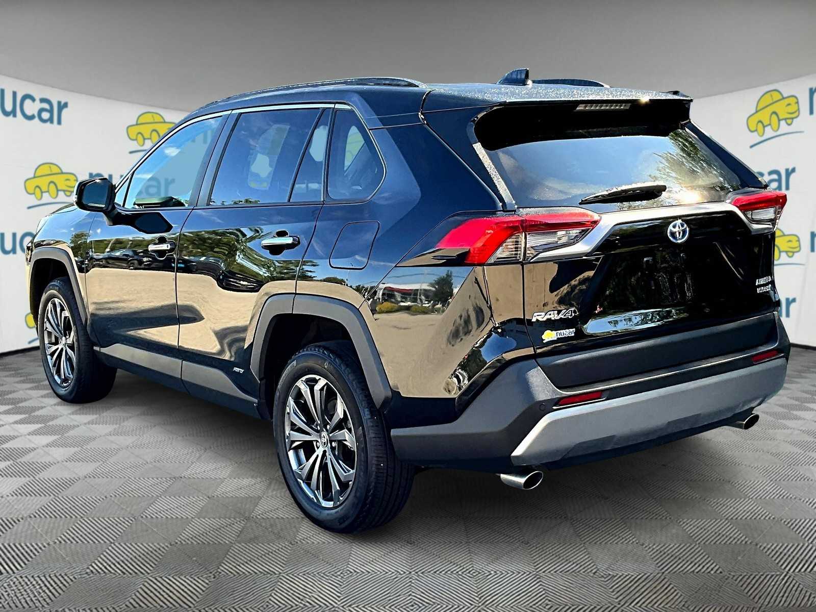 2023 Toyota RAV4 Hybrid Limited photo 2