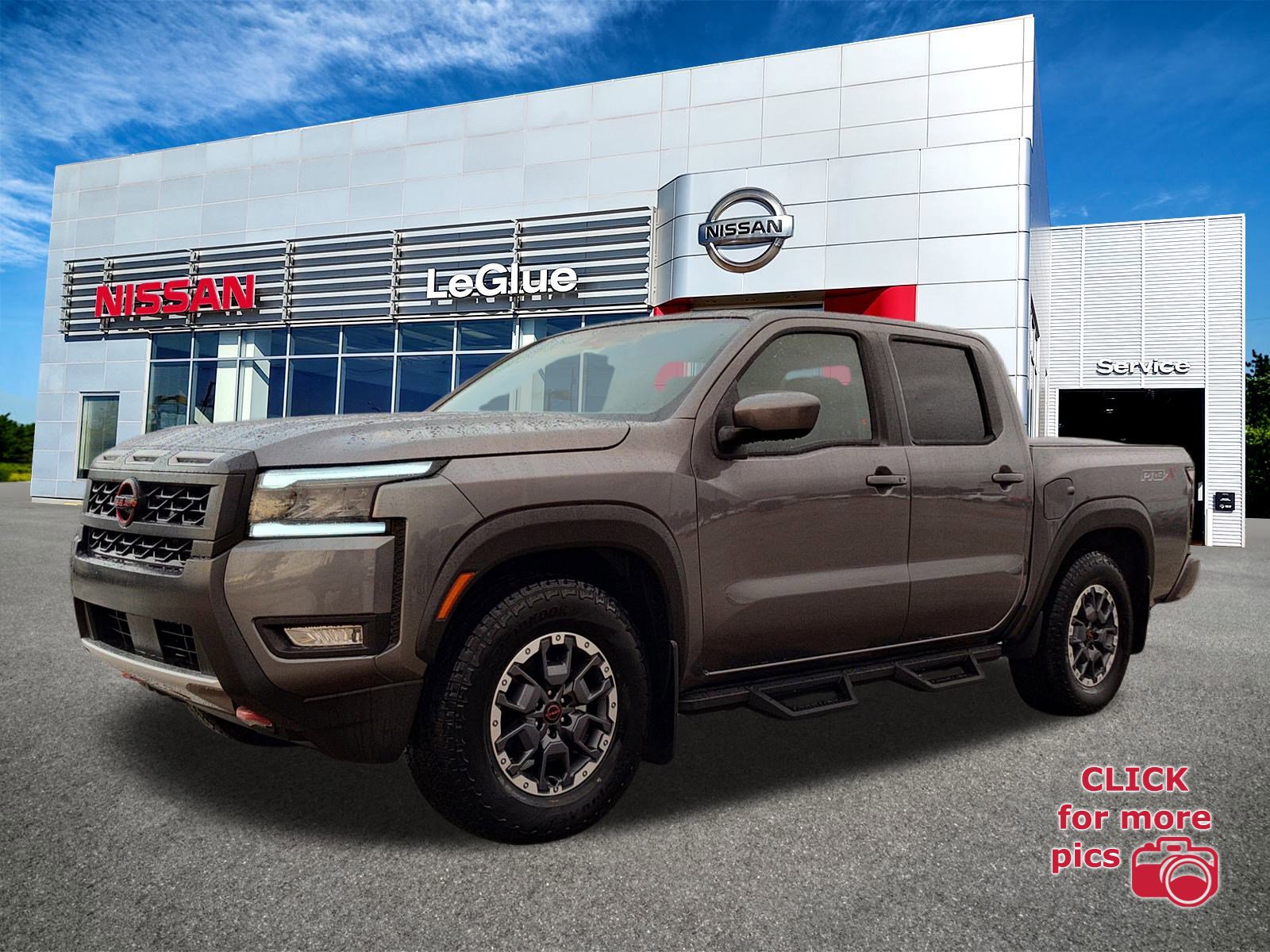 2026 Nissan Frontier PRO-X's photo