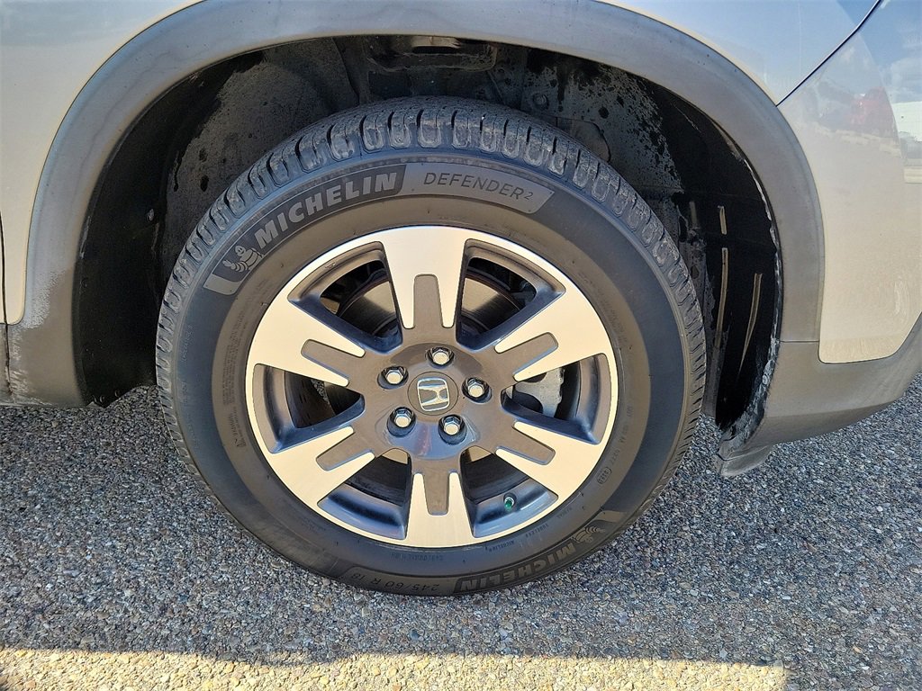 2017 Honda Ridgeline RTL-T photo 14