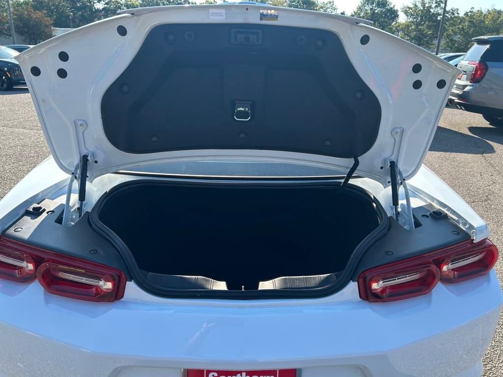 2023 Chevrolet Camaro 1LT photo 18