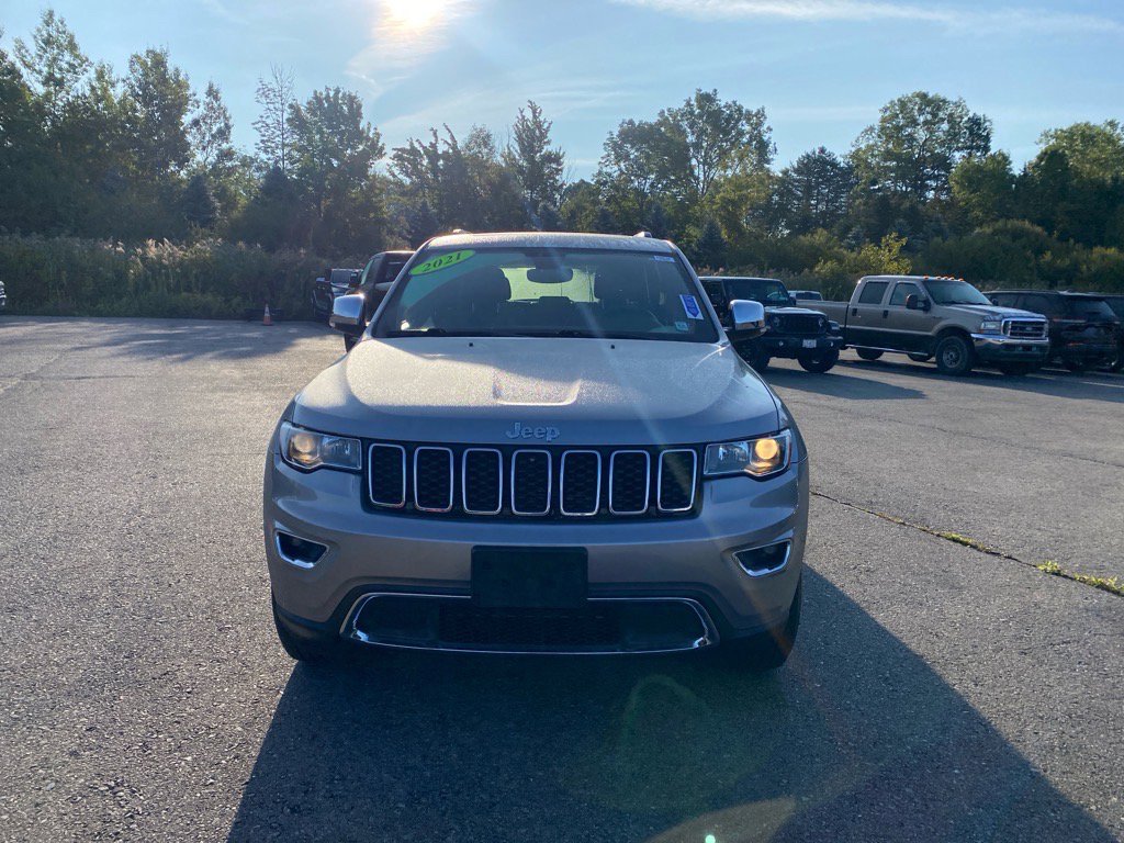2021 Jeep Grand Cherokee Limited photo 2