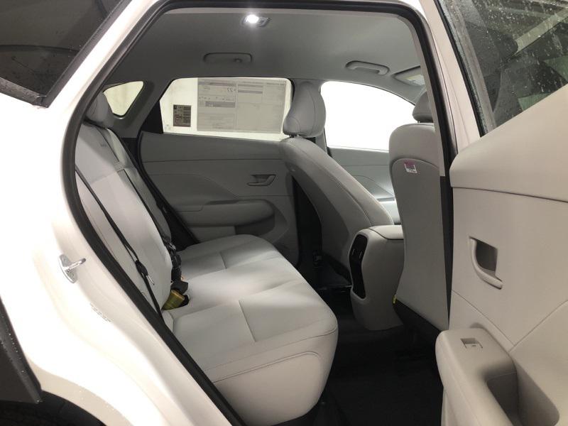 2026 Hyundai Kona SEL photo 3