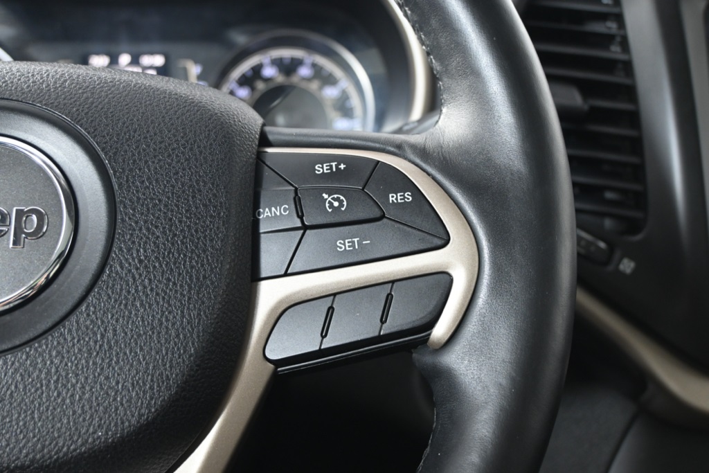 2014 Jeep Cherokee Latitude photo 34