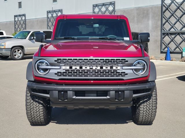 2025 Ford Bronco Badlands photo 3