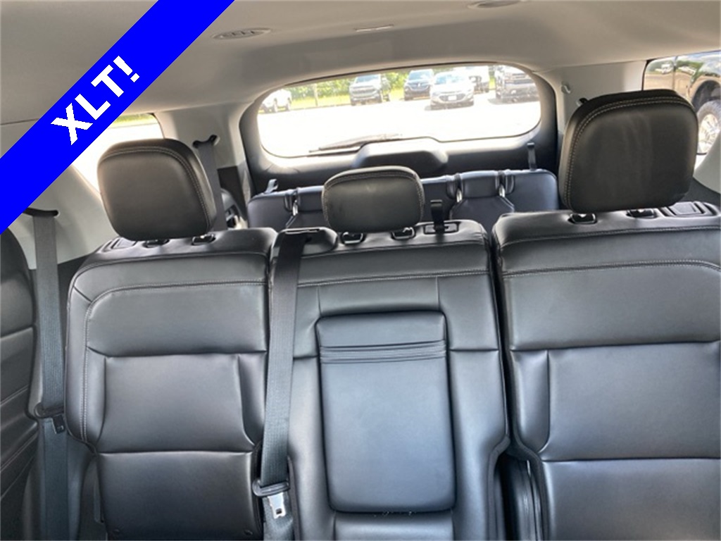 2024 Ford Explorer XLT photo 31