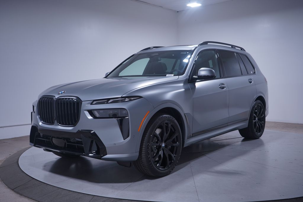 2026 BMW X7 40i's photo