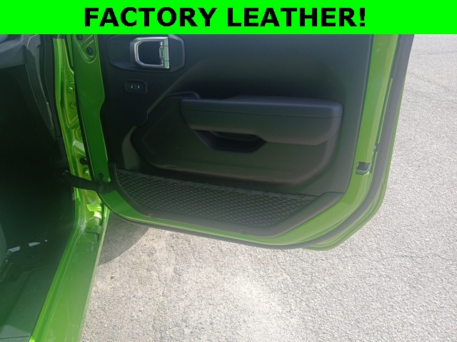 2025 Jeep Wrangler Sport S photo 14