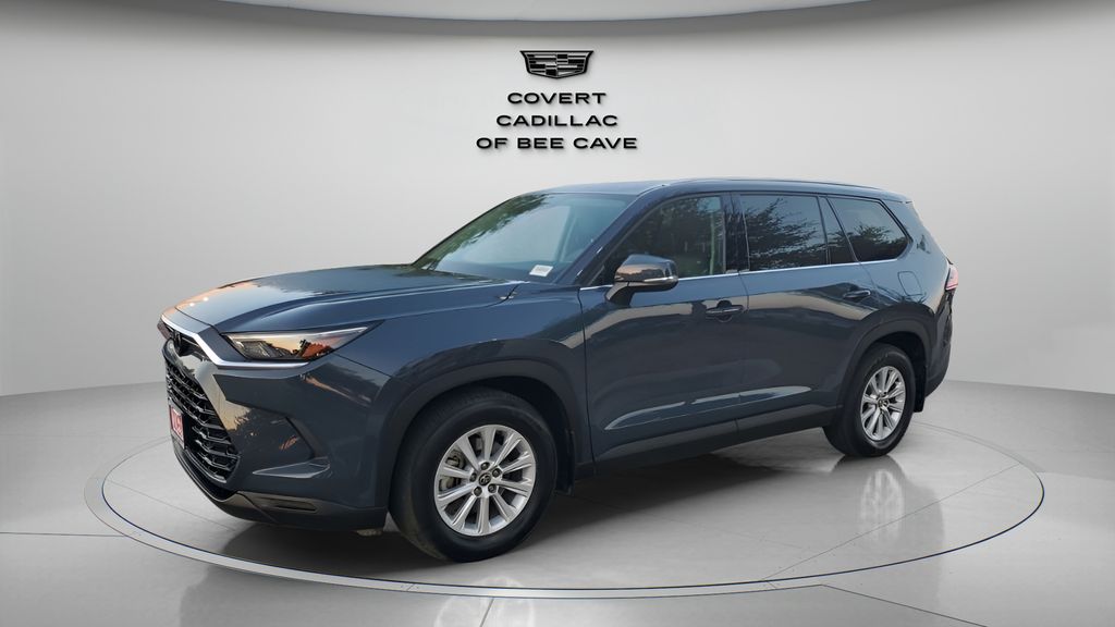 2024 Toyota Highlander XLE photo 3