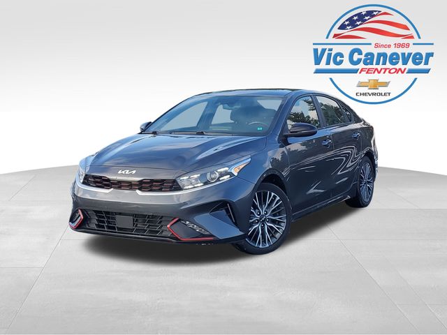 2022 Kia FORTE GT-Line's photo