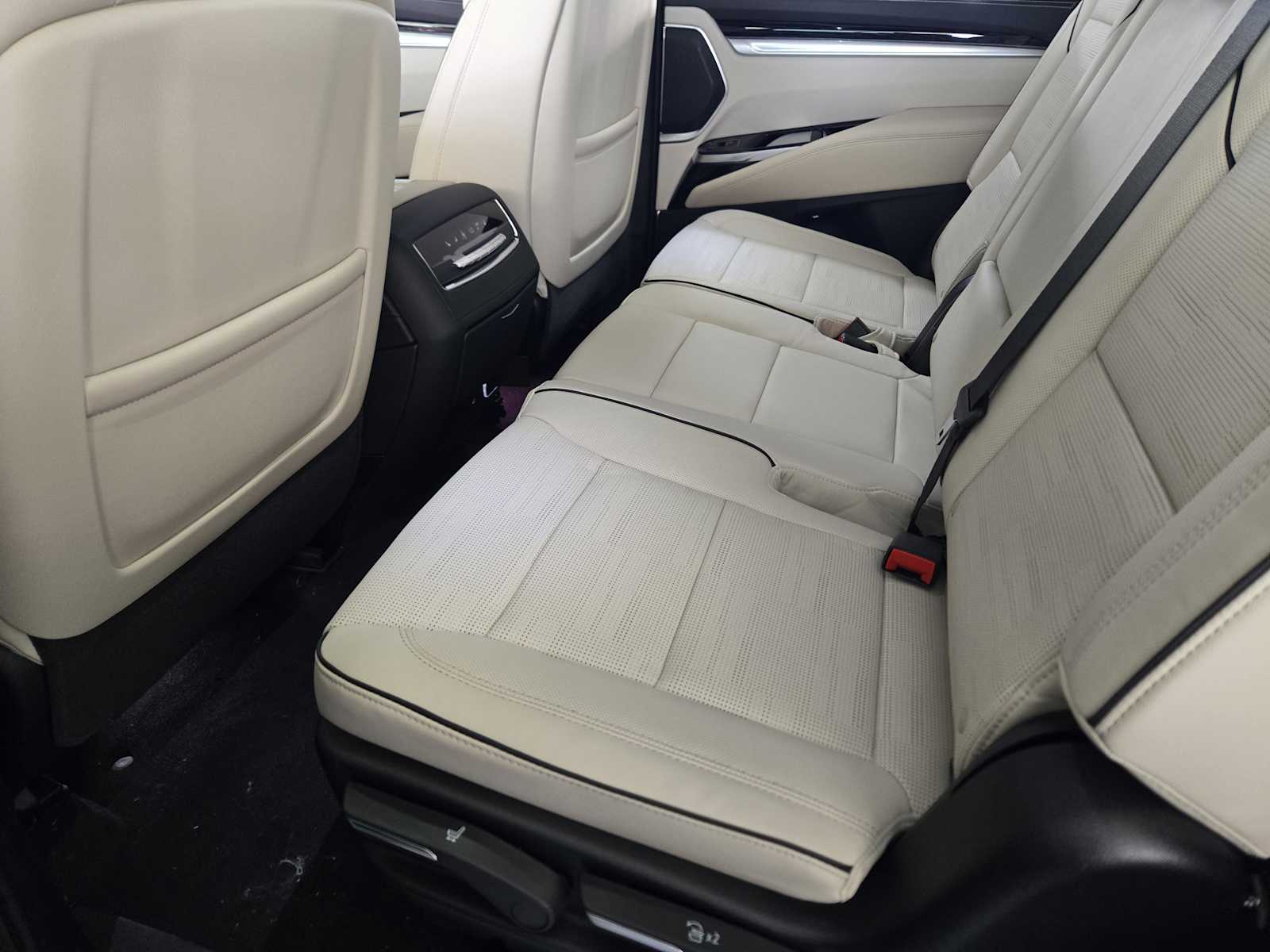 2026 Cadillac Escalade Sport photo 16