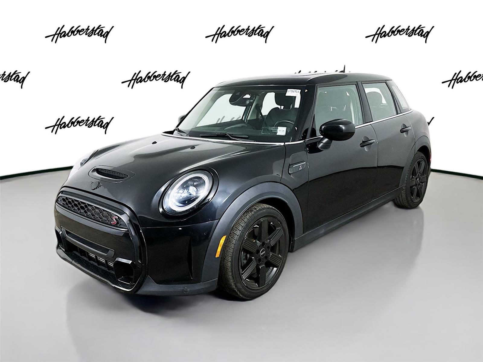 2024 MINI Hardtop 4 Door S's photo