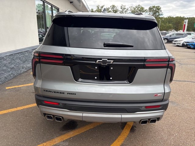 2025 Chevrolet Traverse Z71 photo 6