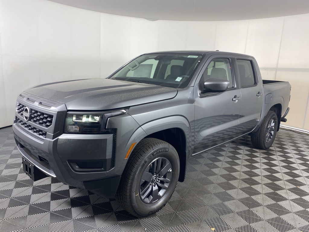 2026 Nissan Frontier SV photo 3