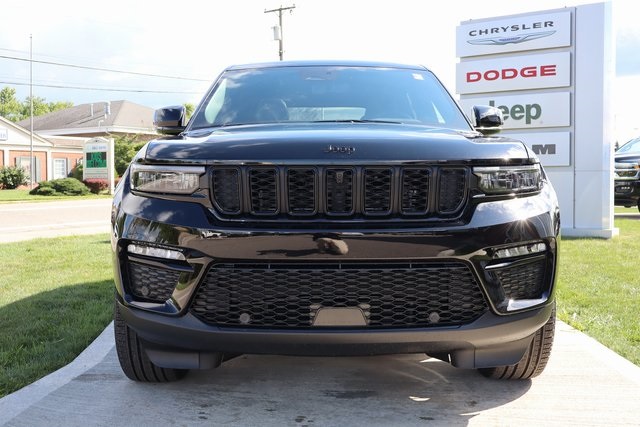 2025 Jeep Grand Cherokee Limited photo 4