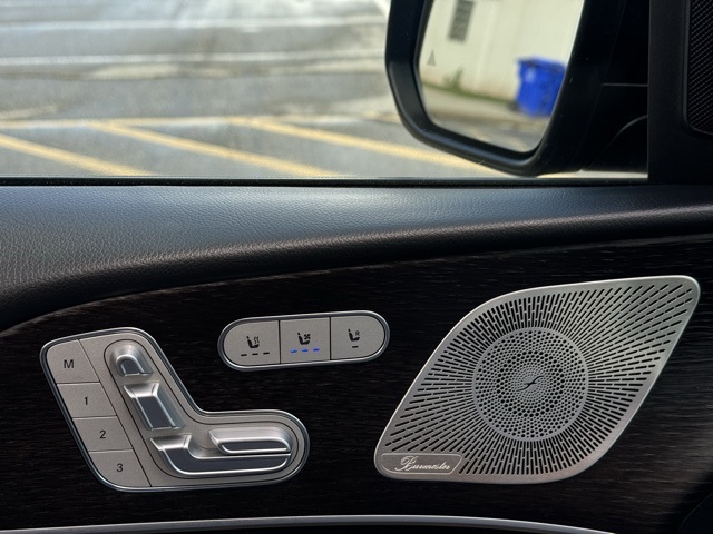 2024 Mercedes Benz GLS 450 4MATIC photo 12