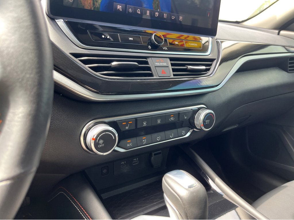 2024 Nissan Altima 2.5 SR photo 12