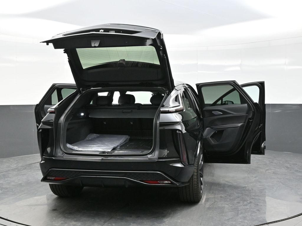 2026 Cadillac Lyriq photo 35