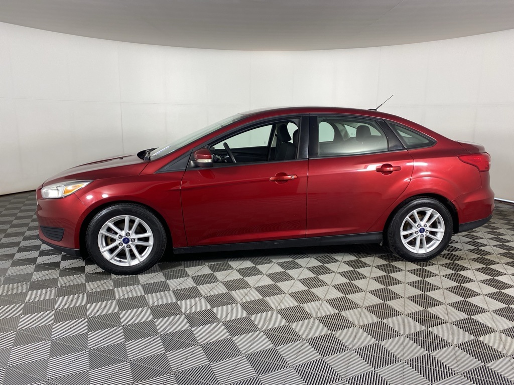 2016 Ford Focus SE photo 6