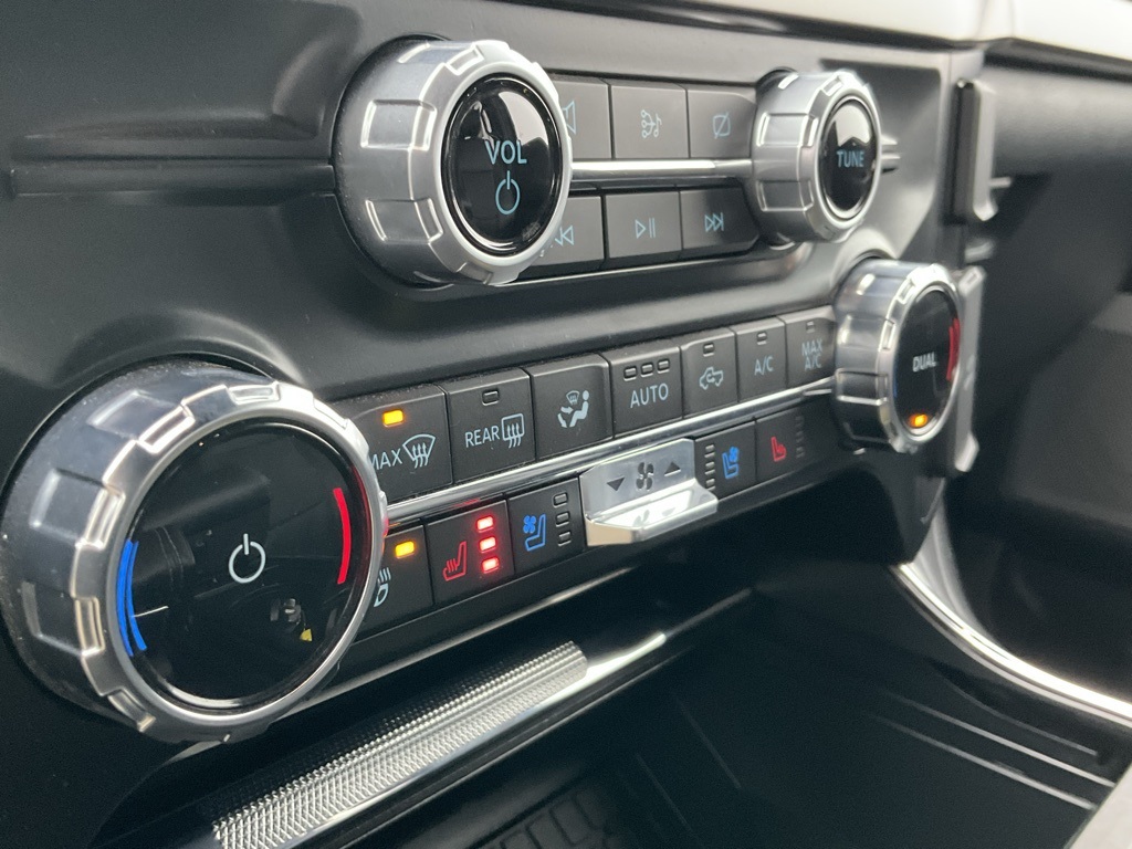 2023 Ford F-150 Lariat photo 4