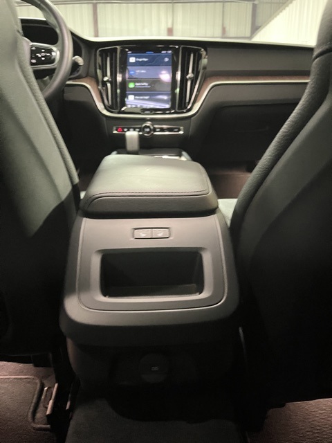 2024 Volvo V60 Cross Country B5 Plus photo 26