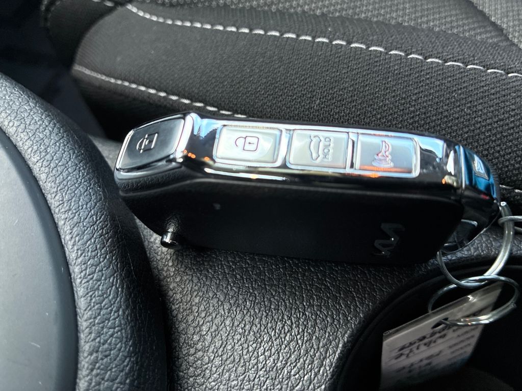 2024 Kia Forte LXS photo 24