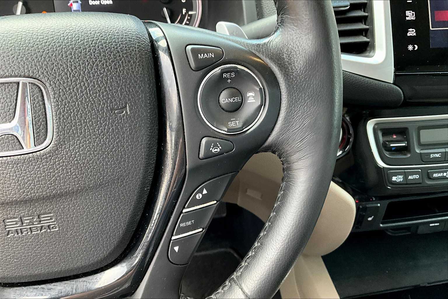 2020 Honda Ridgeline RTL-E photo 21