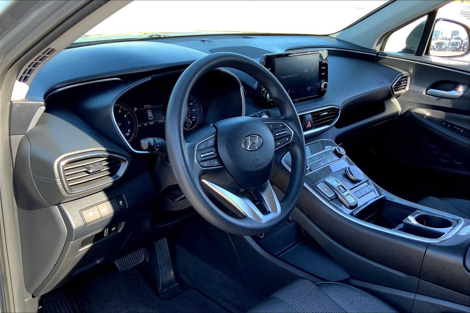 2022 Hyundai Santa Fe SEL photo 16