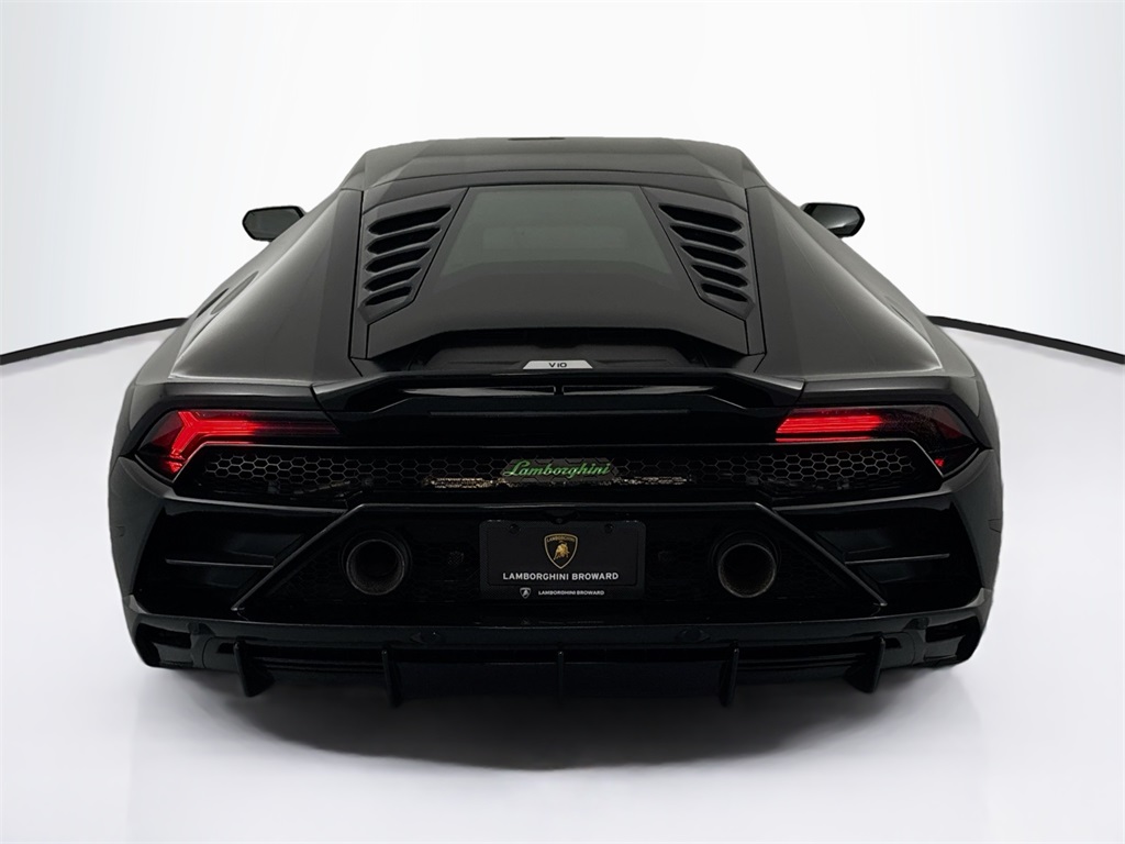2020 Lamborghini Huracan Evo Base photo 6