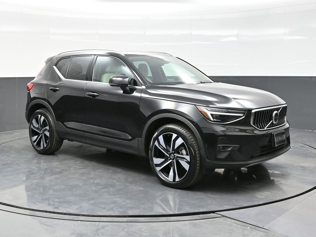 2025 Volvo XC40 Ultra