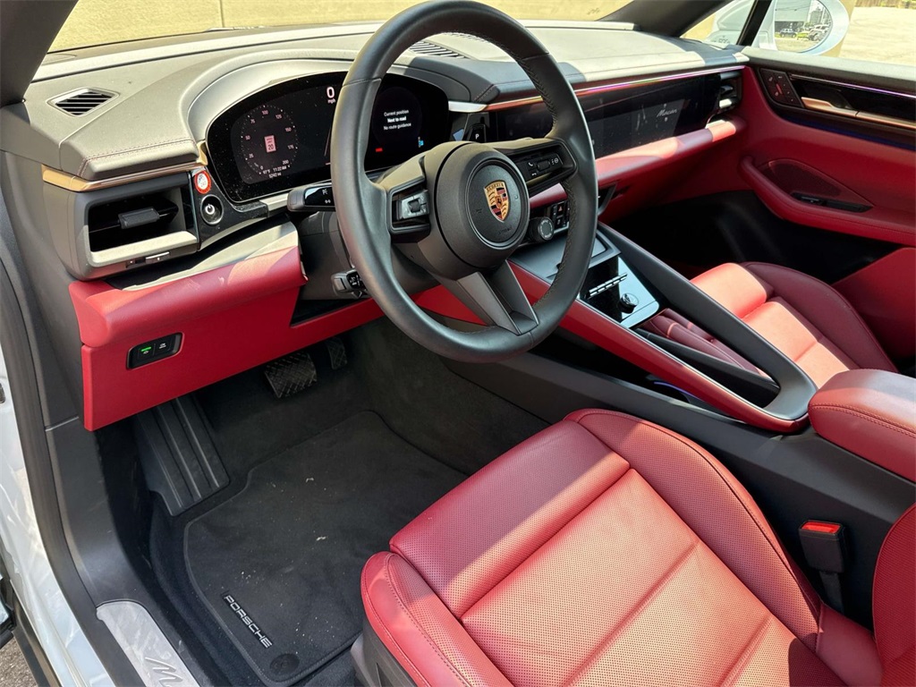 2024 Porsche Macan Electric 4 photo 12