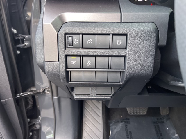 2025 Toyota 4Runner SR5 photo 29