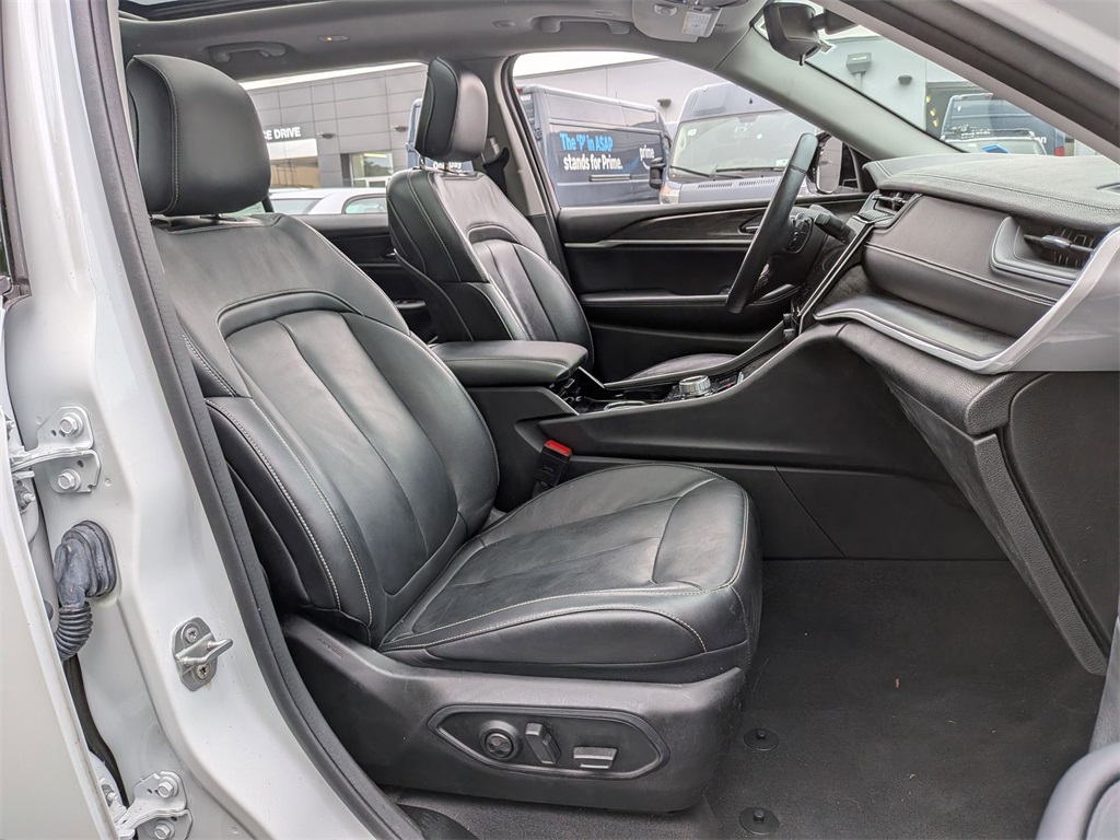 2022 Jeep Grand Cherokee Limited photo 28