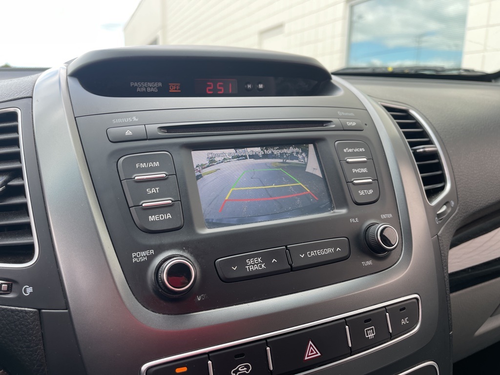 2015 Kia Sorento LX photo 3