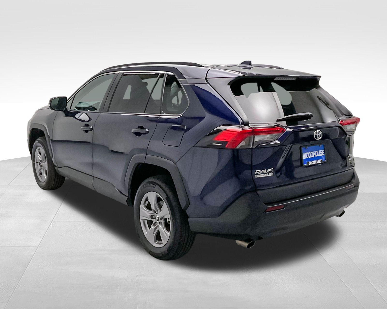 2024 Toyota RAV4 XLE photo 7