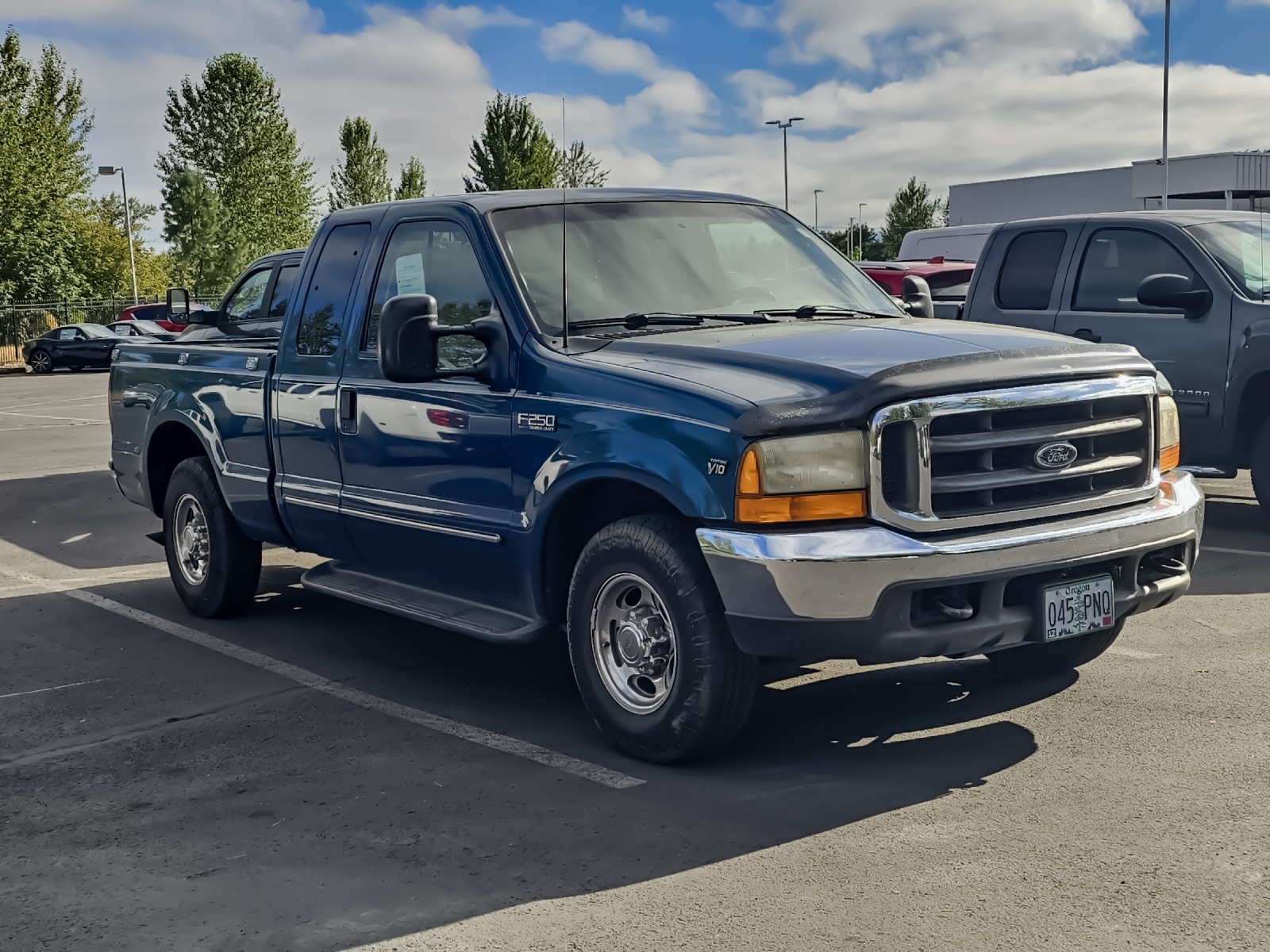 2000 Ford F-250 photo 2