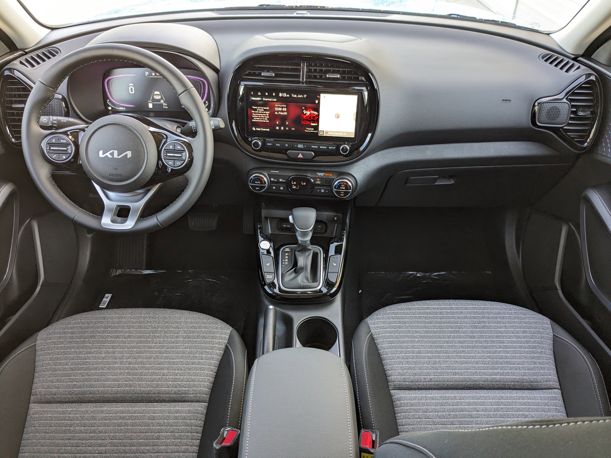 2025 Kia Soul EX photo 16