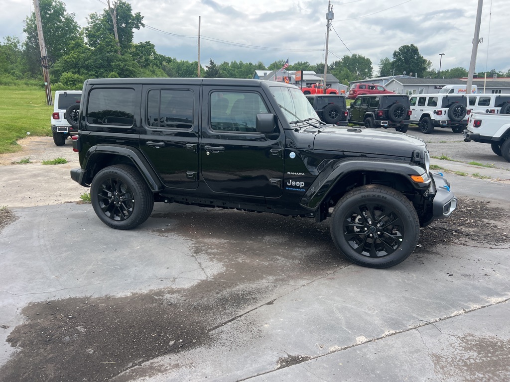 2024 Jeep Wrangler Sahara 4xe photo 2