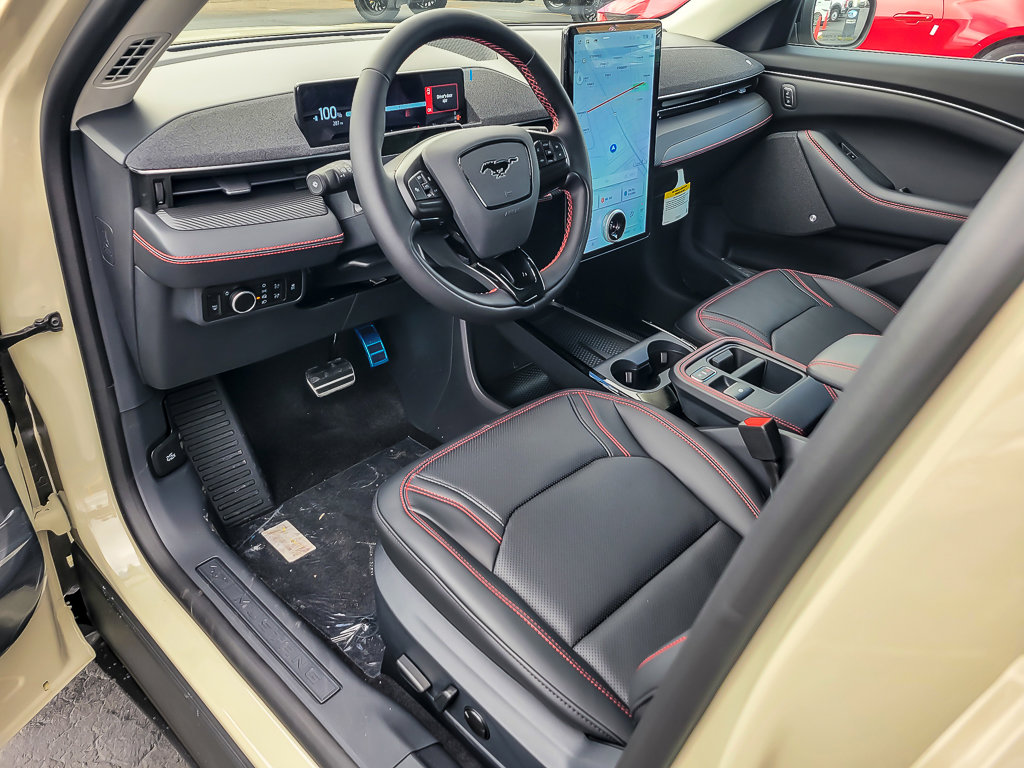 2025 FORD MUSTANG MACH-E - Image 13