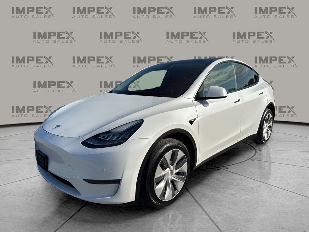 2022 Tesla Model Y Long Range's photo