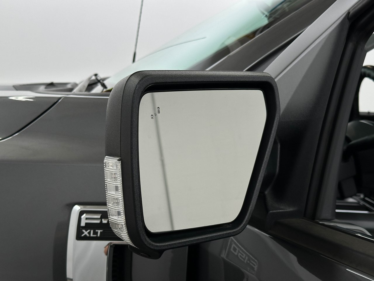 2022 Ford F-150 XLT photo 23