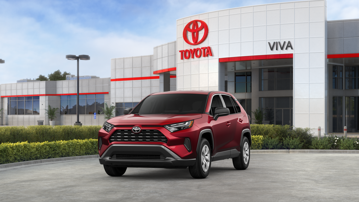 2025 Toyota RAV4 LE's photo