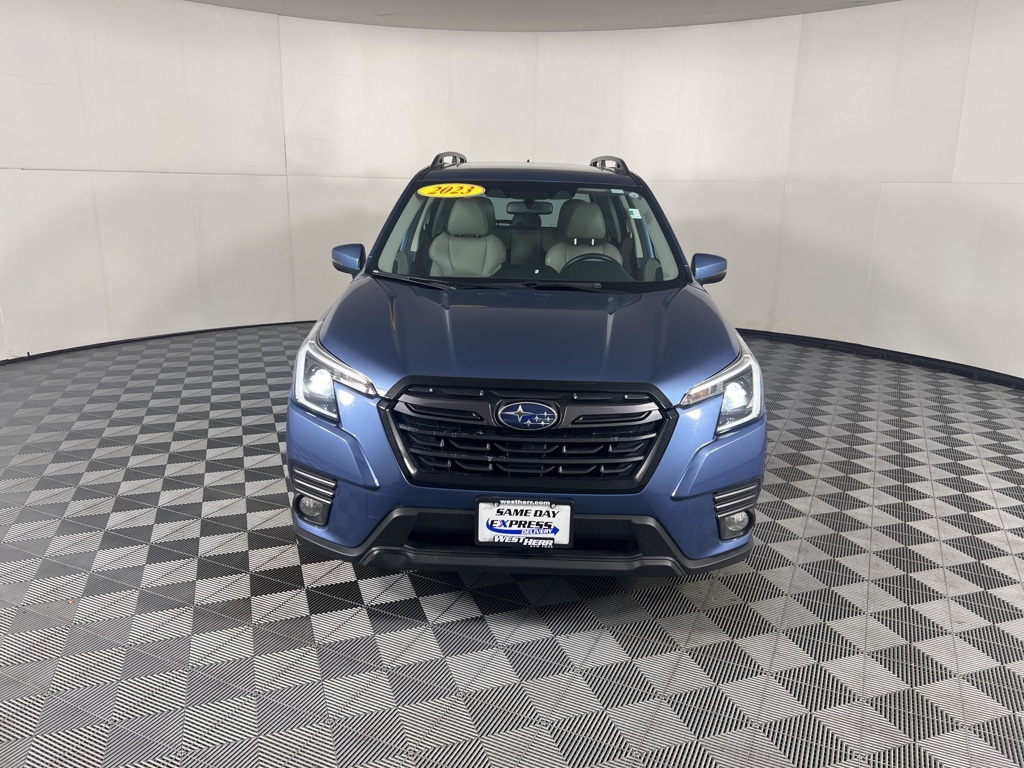 2023 Subaru Forester Limited photo 4