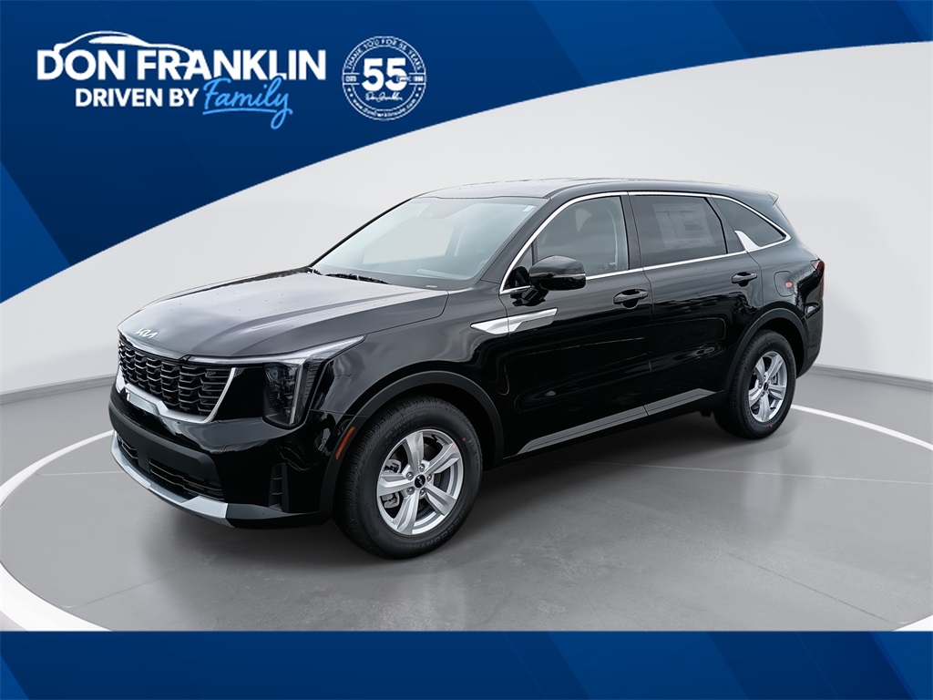 2026 Kia Sorento LX's photo