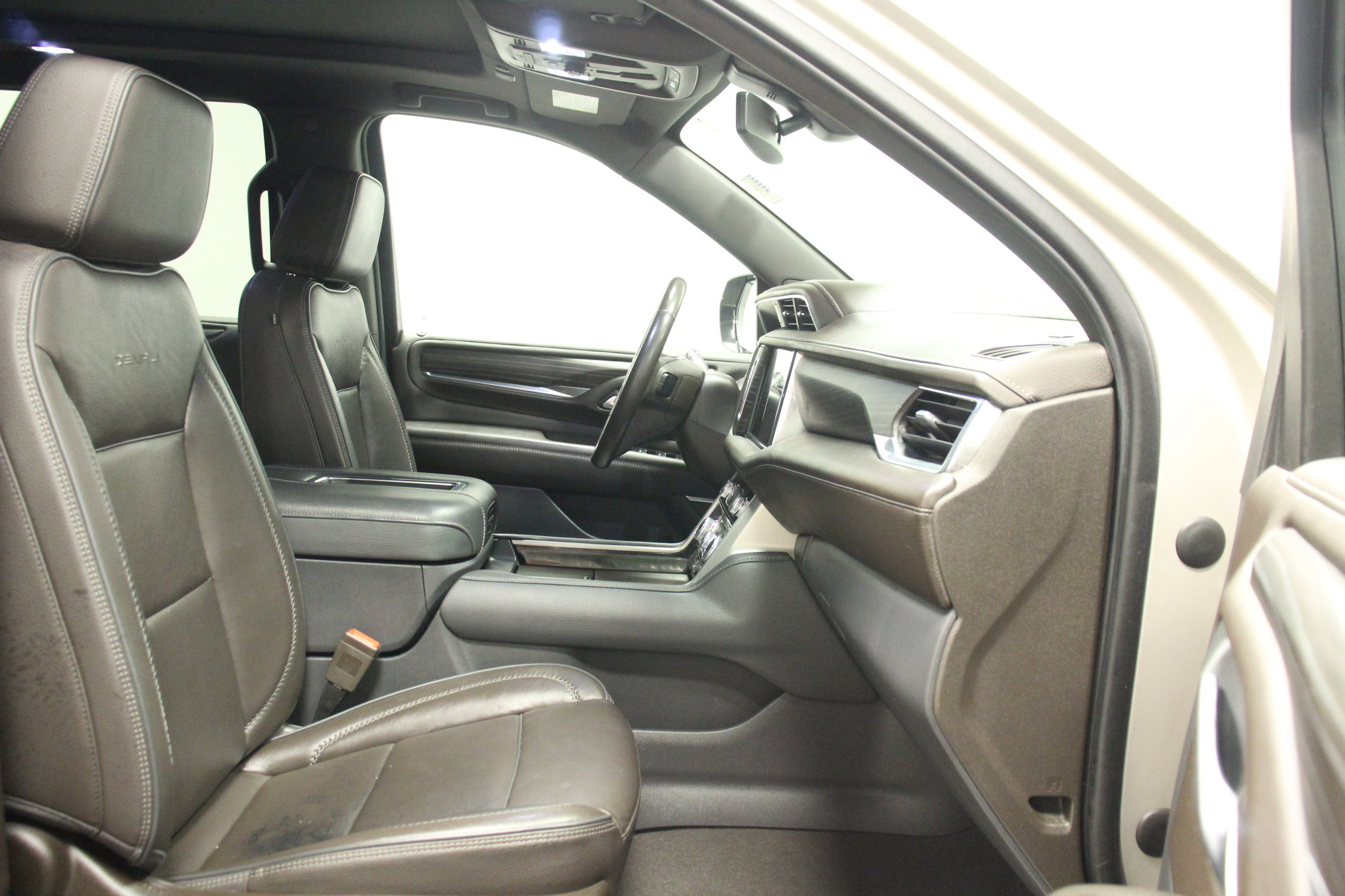 2022 Gmc Yukon Denali photo 16
