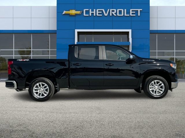 2026 Chevrolet Silverado 1500 LT photo 3