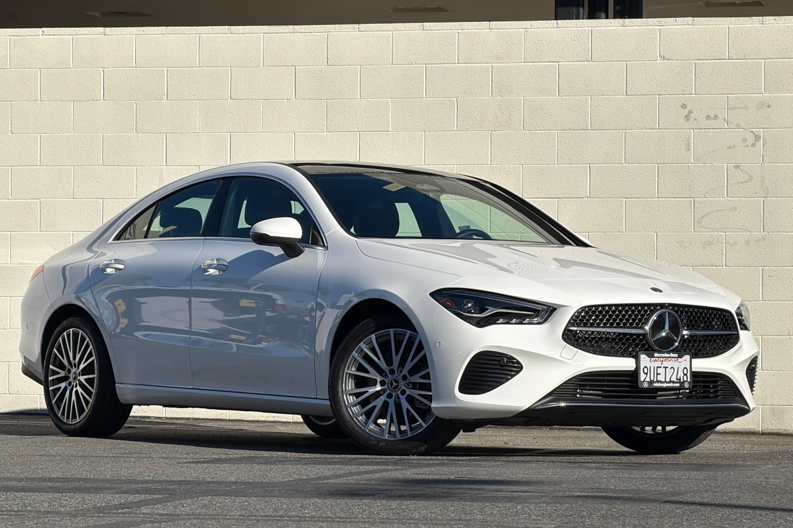 2025 Mercedes Benz CLA 250 4MATIC photo 2