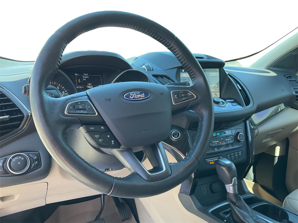 2017 Ford Escape Titanium photo 17