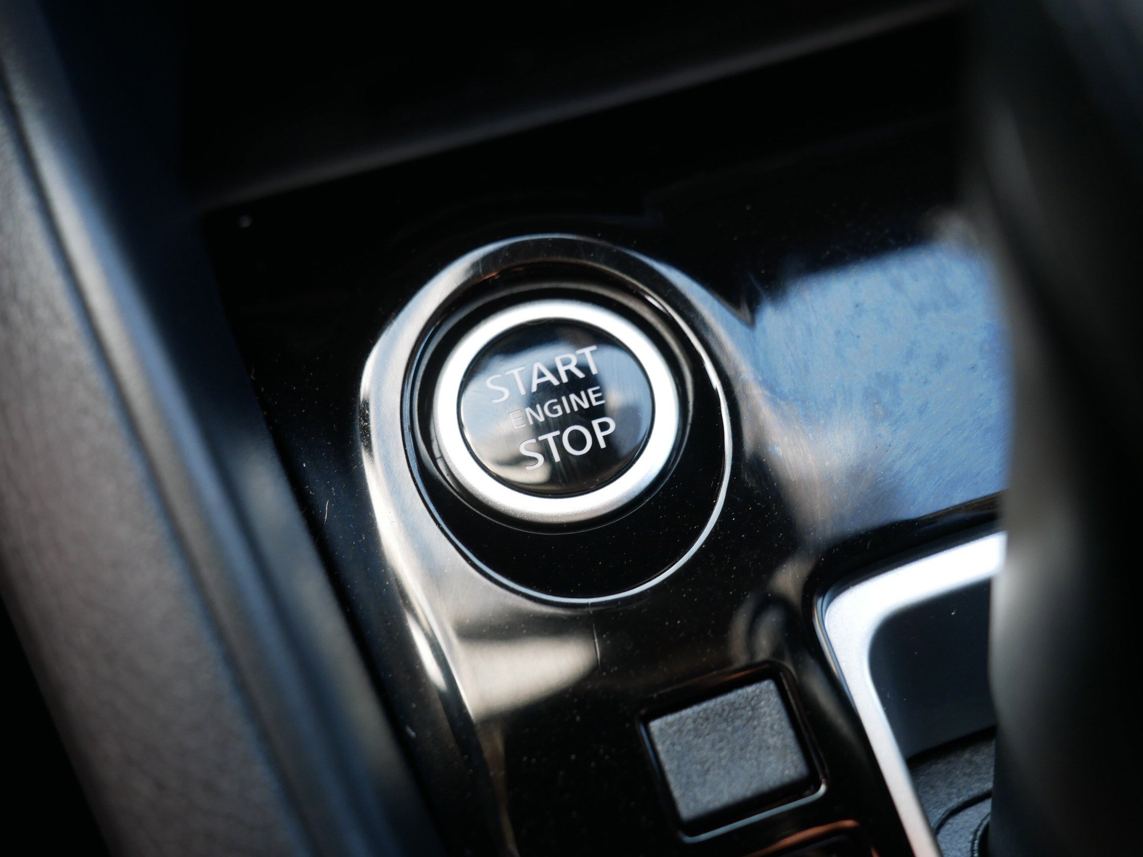 2024 Nissan Versa SV photo 27